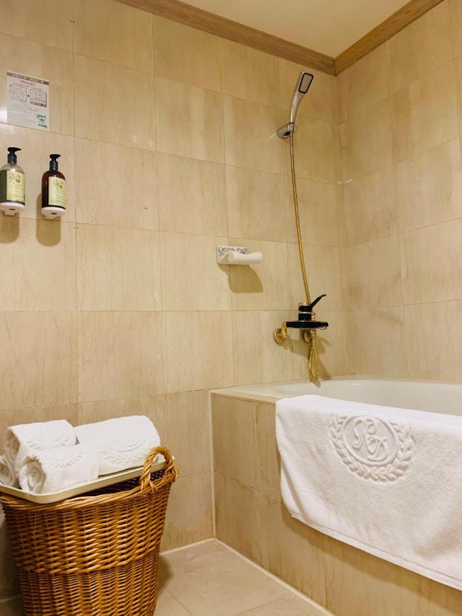Kingdom Hotel Сіньчжу Екстер'єр фото
